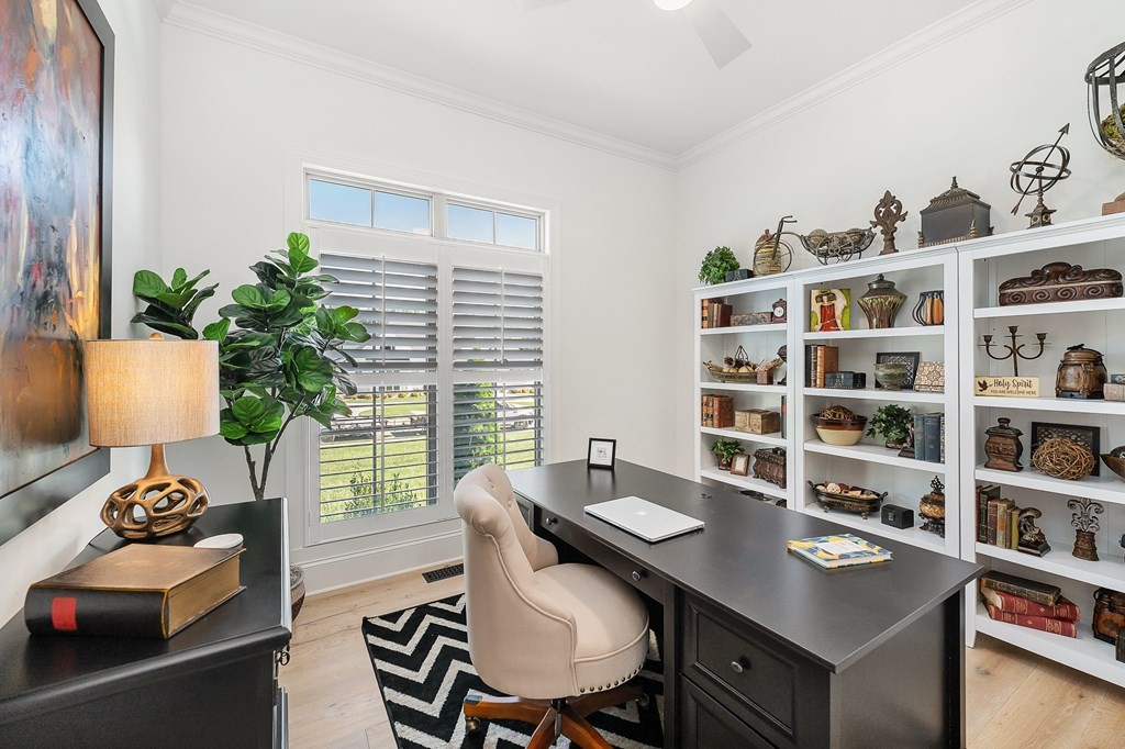 504 McCulley Road Cookeville, TN 38506 - Photo 38 of 70 a view of a workspace with furniture and a potted plant