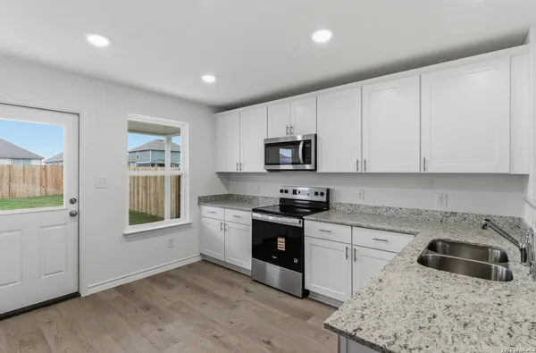 $303,130 | 439 White Heron Way, Marion, TX 78124