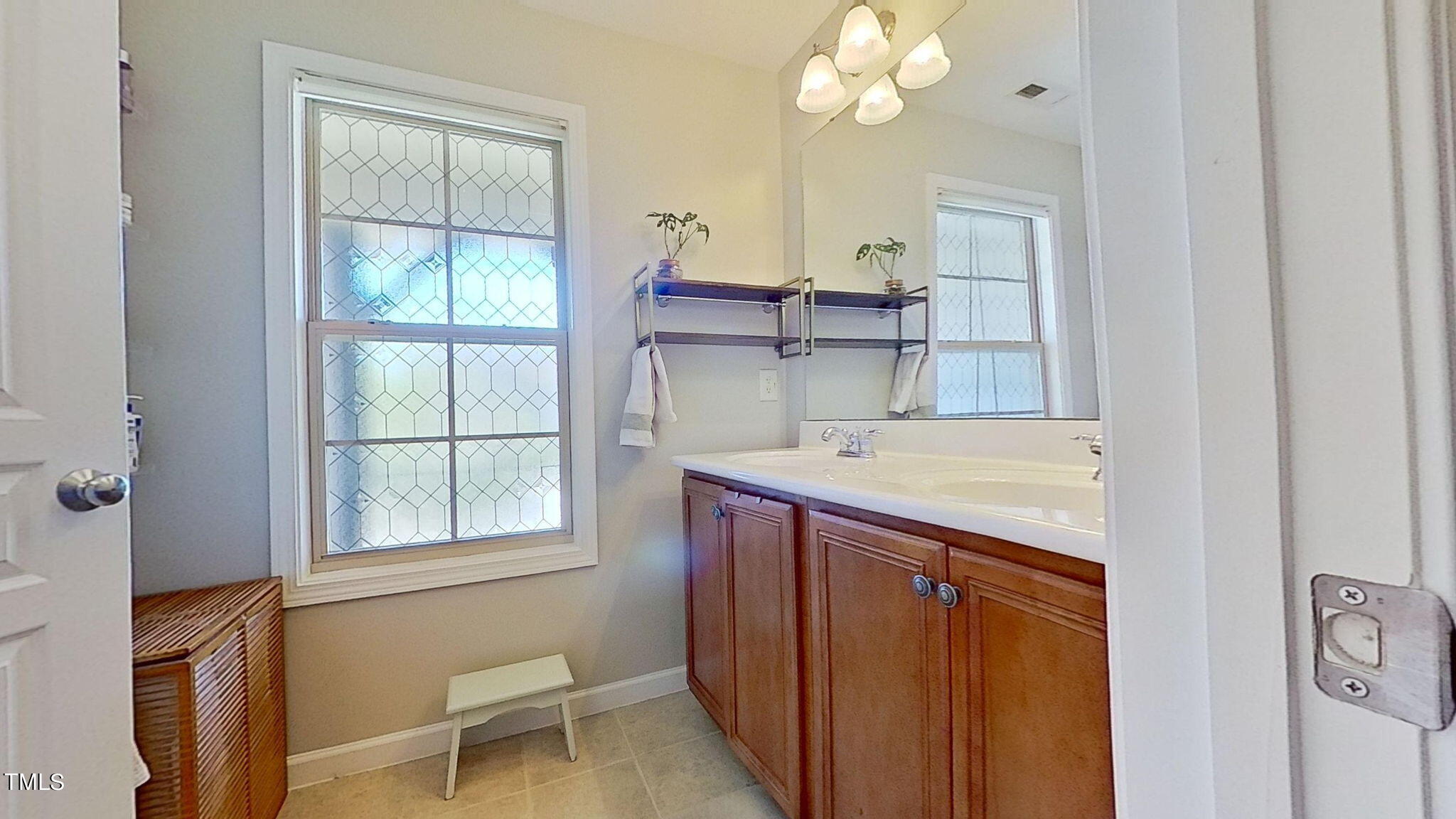 2711 Kinsley Place Raleigh, NC 27616 - Photo 49 of 77 Full Bath