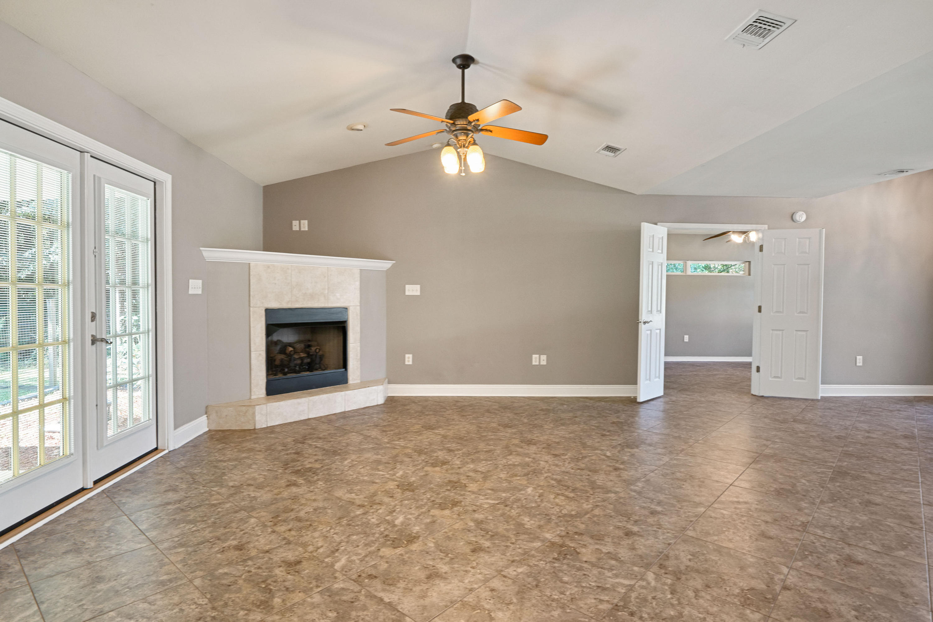 5820 Roberts Road Crestview, FL 32536 - Photo 30 of 39 DSC04259