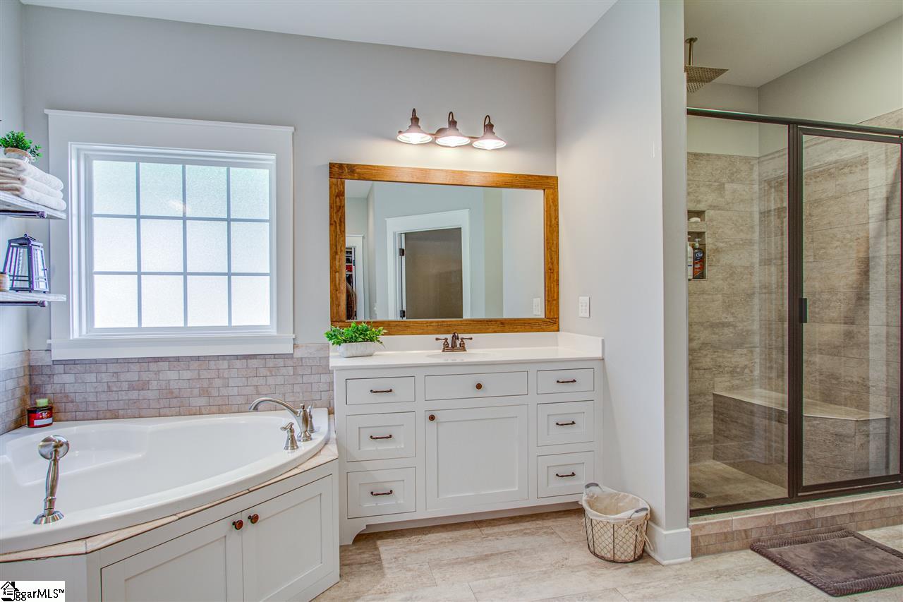 319 Bridges Road Simpsonville, SC 29681 - Photo 16 of 36 Gallery Image 16