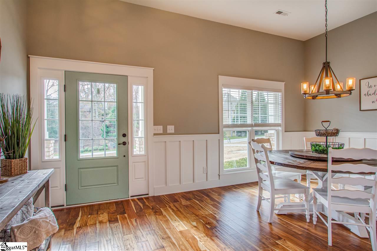 319 Bridges Road Simpsonville, SC 29681 - Photo 6 of 36 Gallery Image 6