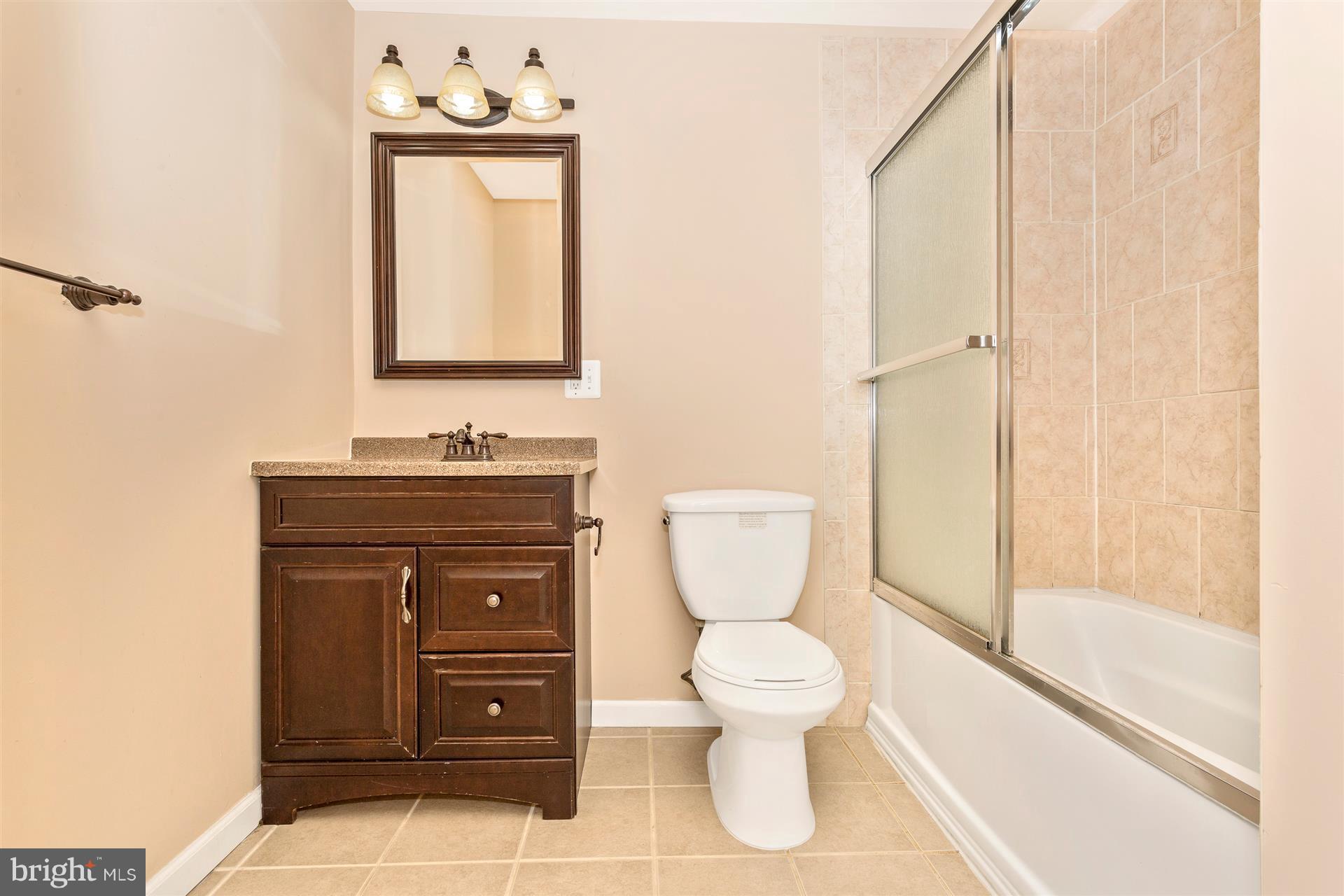 5415 Chillingham Place Frederick, MD 21703 - Photo 24 of 30 Bath