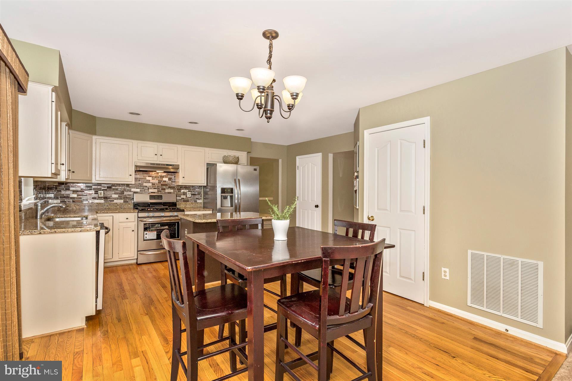 5415 Chillingham Place Frederick, MD 21703 - Photo 6 of 30 Kitchen