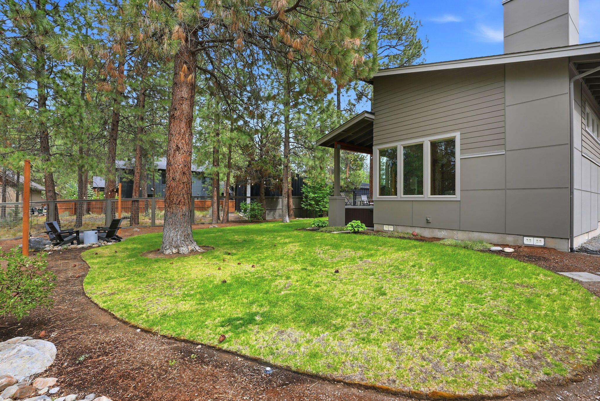 19536 East Campbell Road Bend, OR 97702 - Photo 47 of 58 49-web-or-mls-Riley_Visuals_057