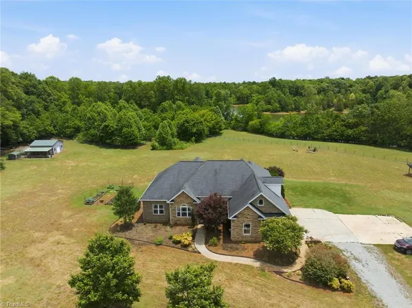 $675,000 | 2335 Hohn Road, High Point, NC 27263
