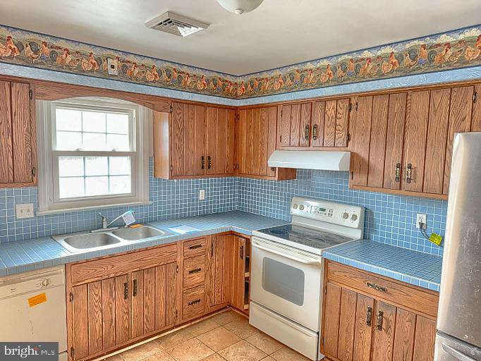 2116 Circle Road Carlisle, PA 17013 - Photo 11 of 31 Gallery Image 11