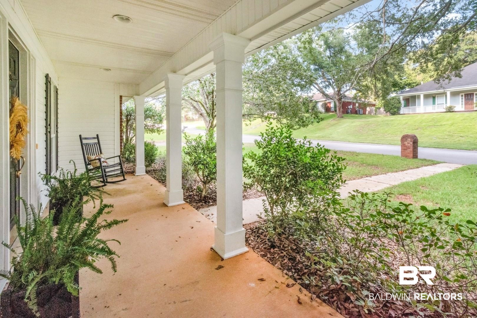 1040 West Wakefield Drive Mobile, AL 36695 - Photo 3 of 31