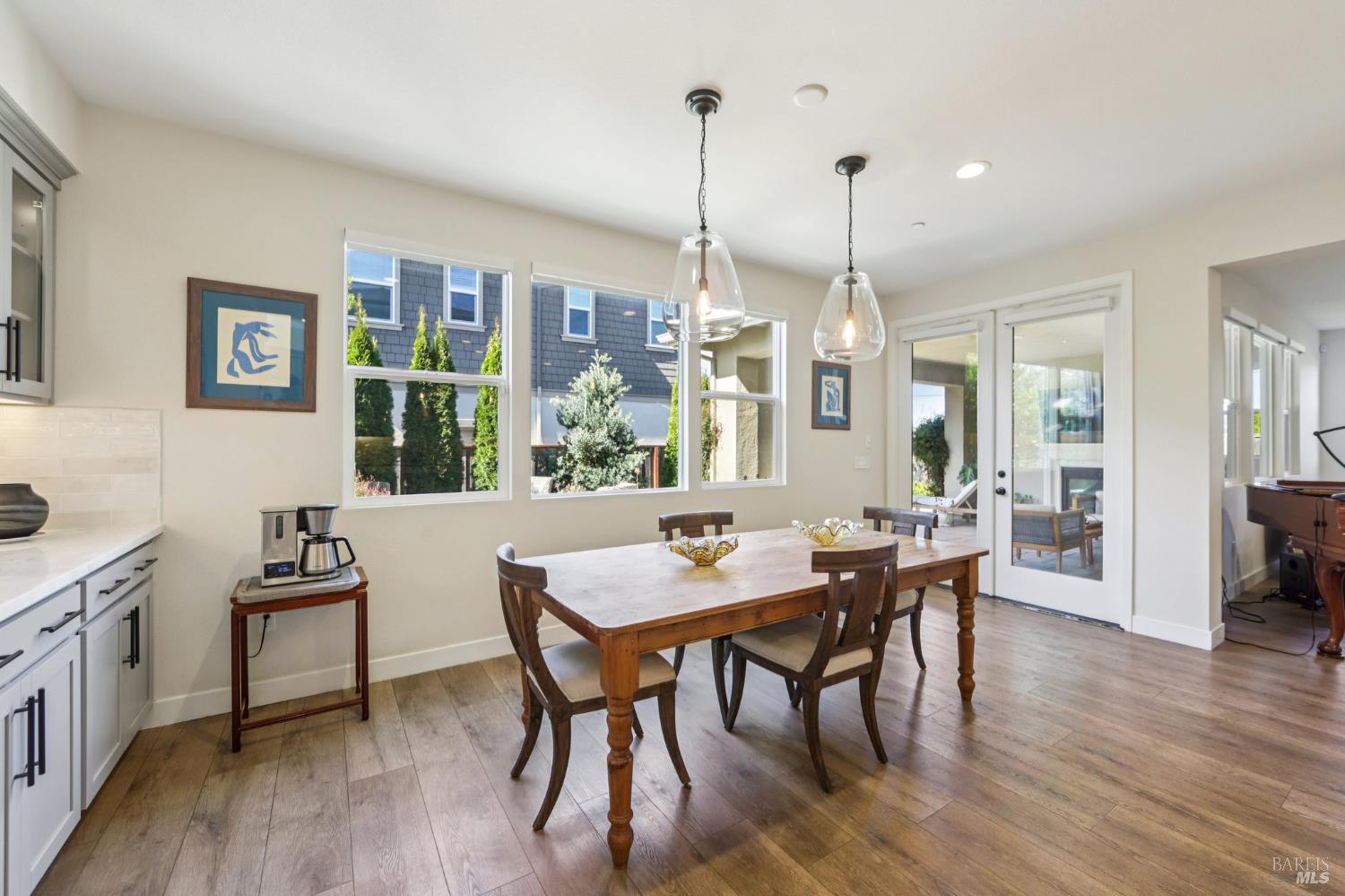 2453 Francisco Avenue Santa Rosa, CA 95403 - Photo 18 of 56