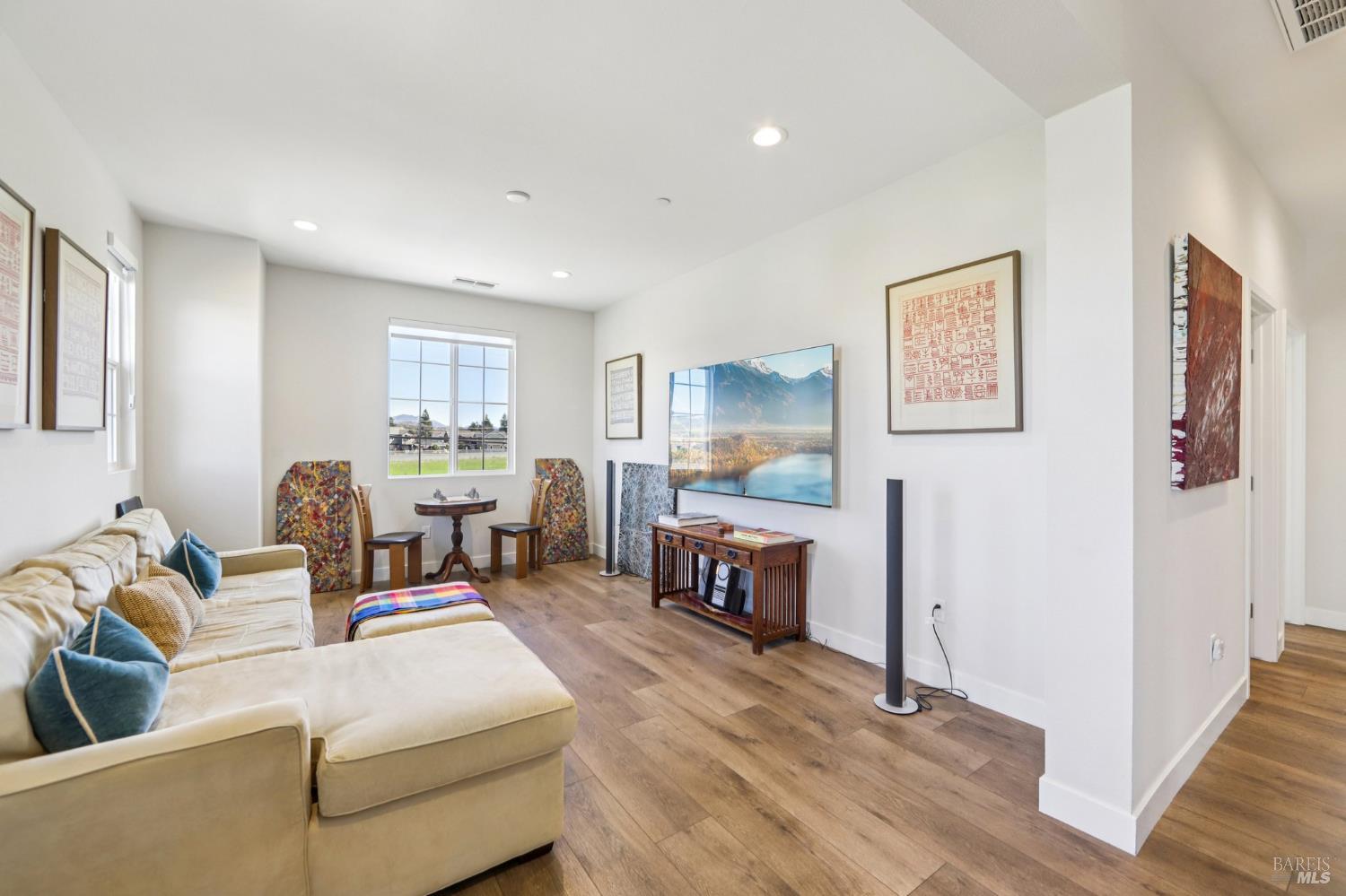 2453 Francisco Avenue Santa Rosa, CA 95403 - Photo 21 of 56