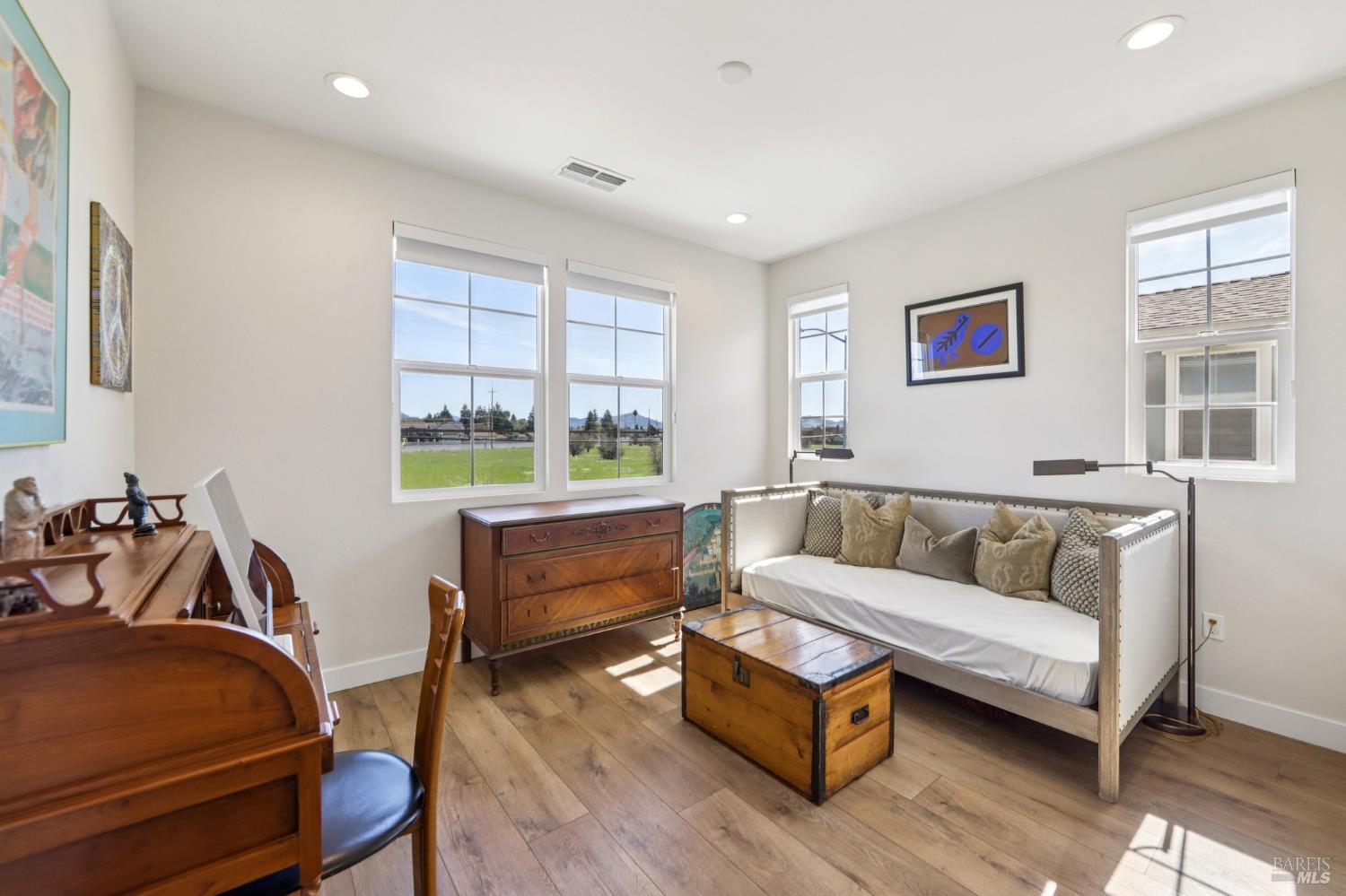 2453 Francisco Avenue Santa Rosa, CA 95403 - Photo 30 of 56