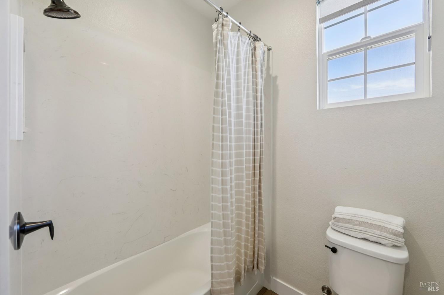 2453 Francisco Avenue Santa Rosa, CA 95403 - Photo 35 of 56