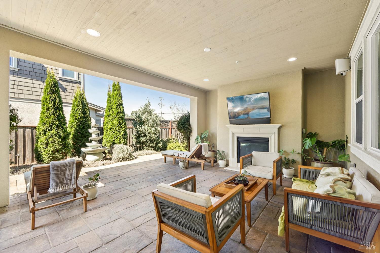 2453 Francisco Avenue Santa Rosa, CA 95403 - Photo 37 of 56