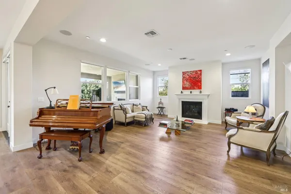 $1,150,000 | 2453 Francisco Avenue, Santa Rosa, CA 95403