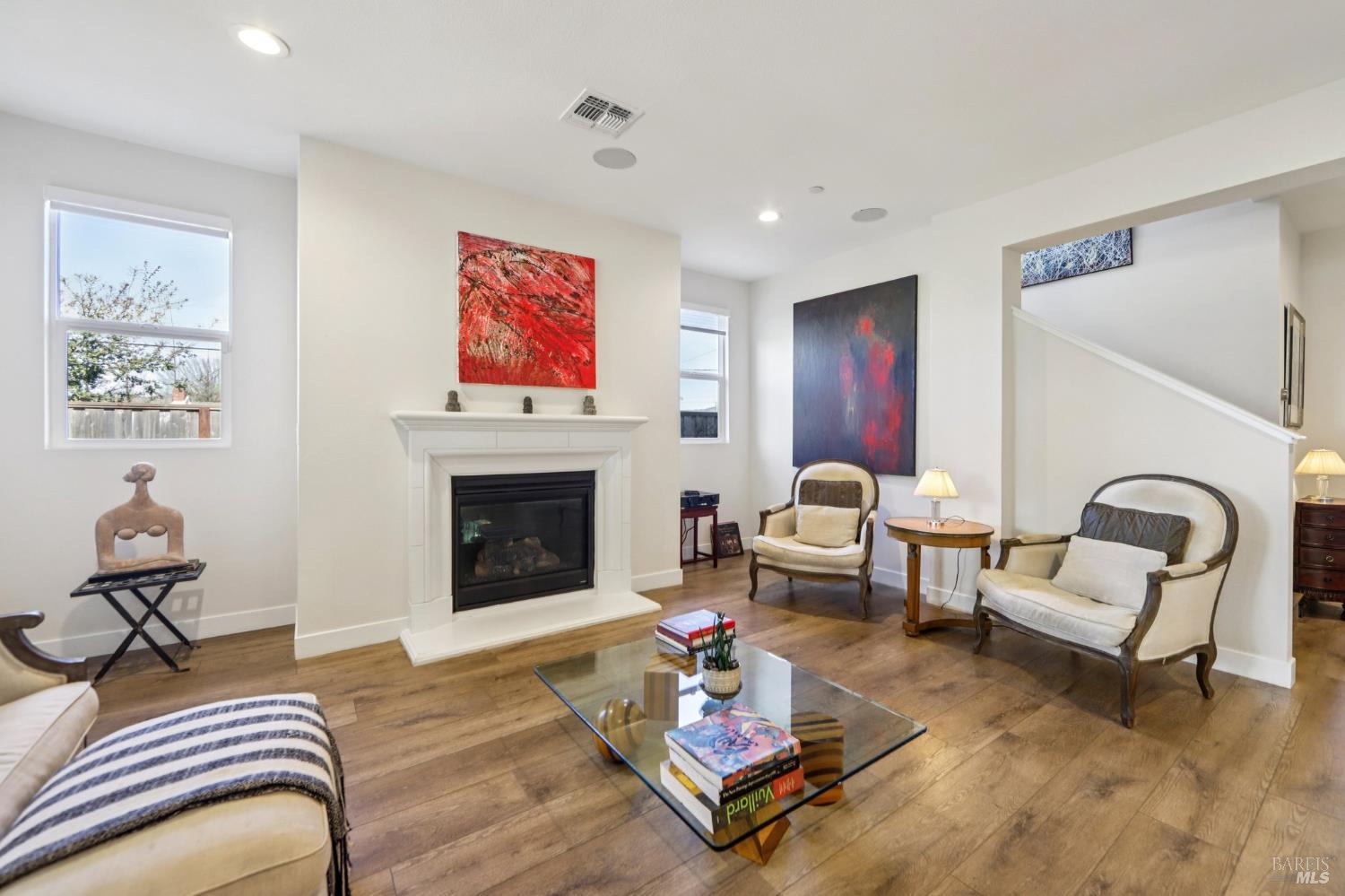 2453 Francisco Avenue Santa Rosa, CA 95403 - Photo 9 of 56