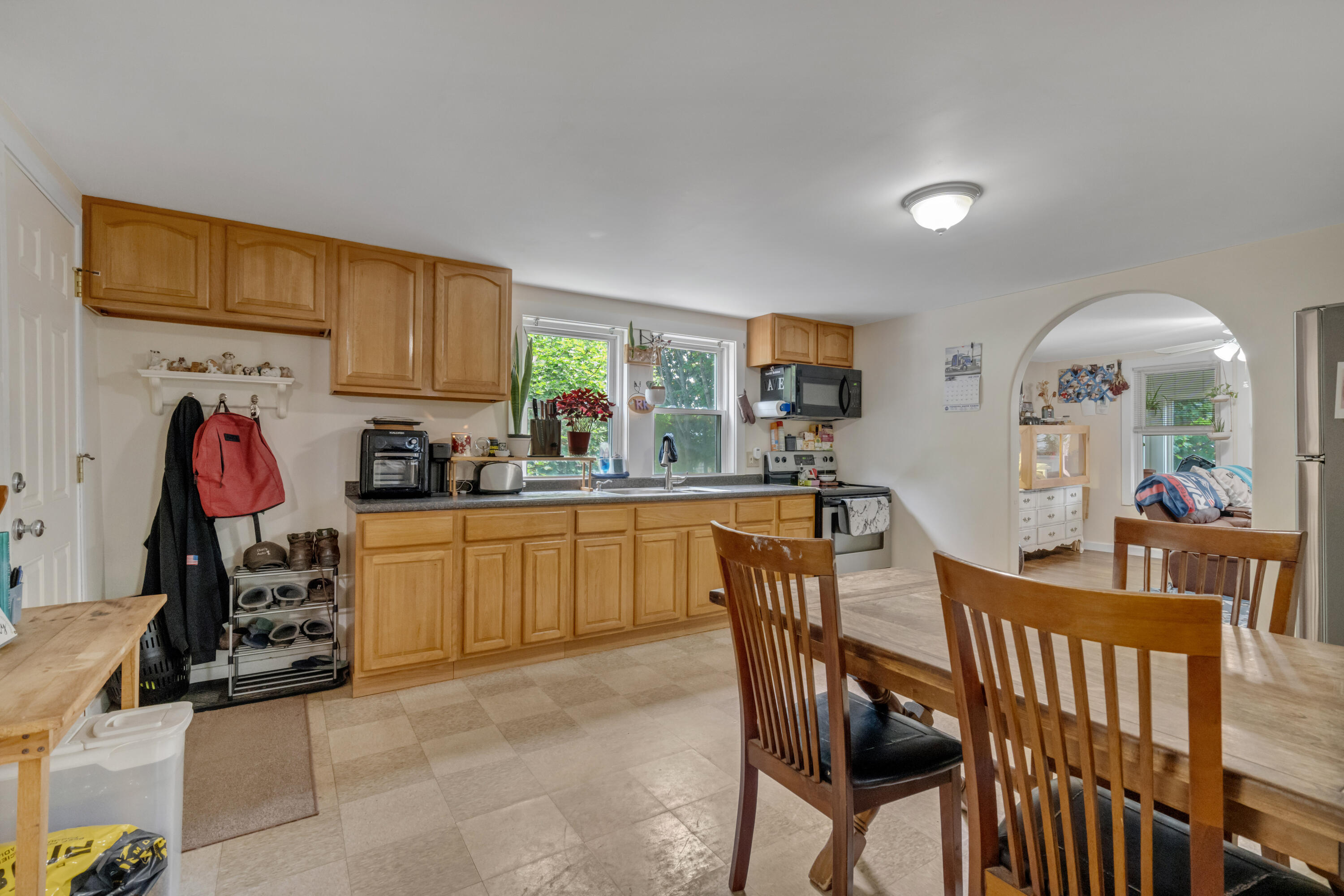 8 Thompson Street Lewiston, ME 04240 - Photo 26 of 46 DSC06886