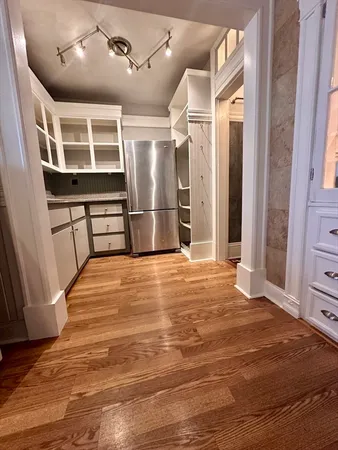 $2,000 | 7 Dupont Street, Unit 1L, Worcester, MA 01604