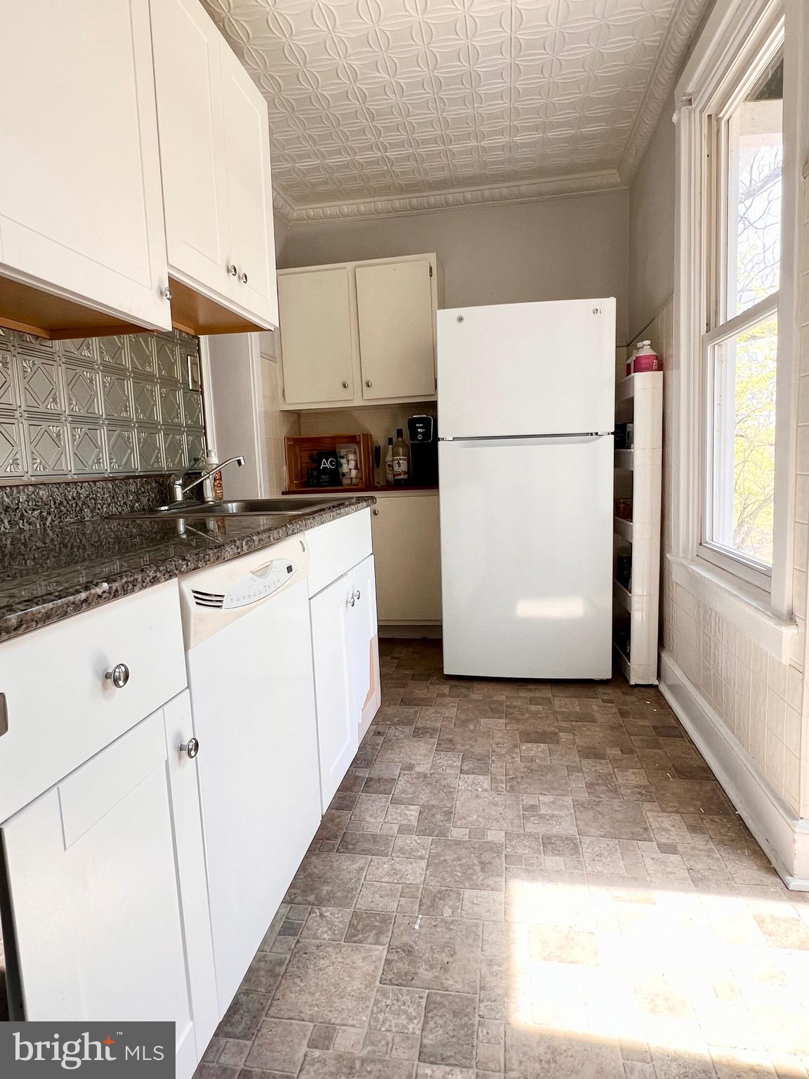 114 Broad Street Spring City, PA 19475 - Photo 10 of 22 Kitchen