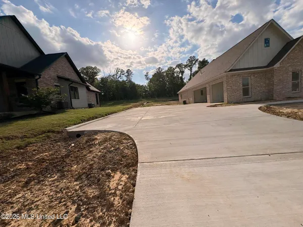$498,999 | 116 Richburg Court, Pearl, MS 39208