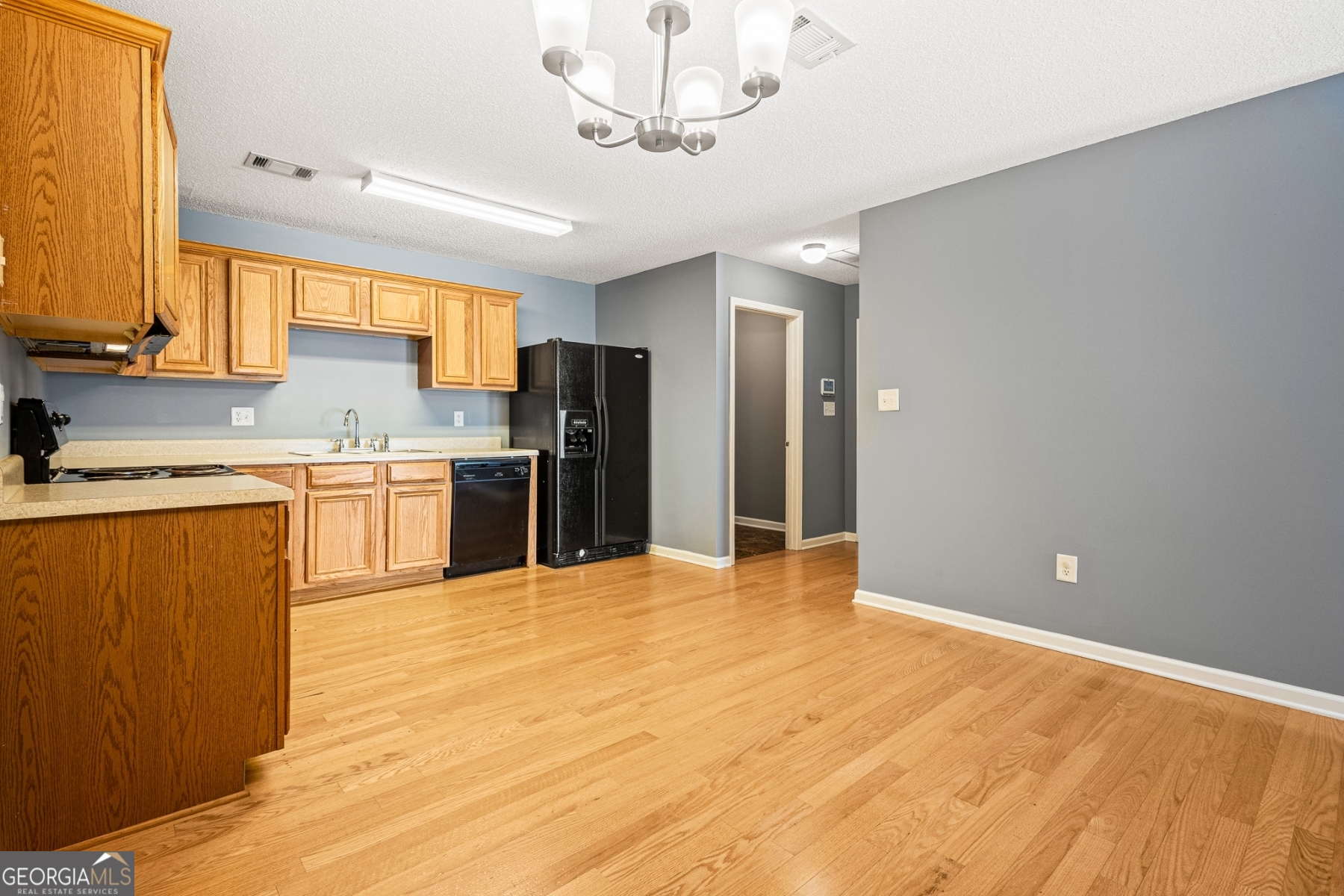 5955 Raventree Court Atlanta, GA 30349 - Photo 5 of 18