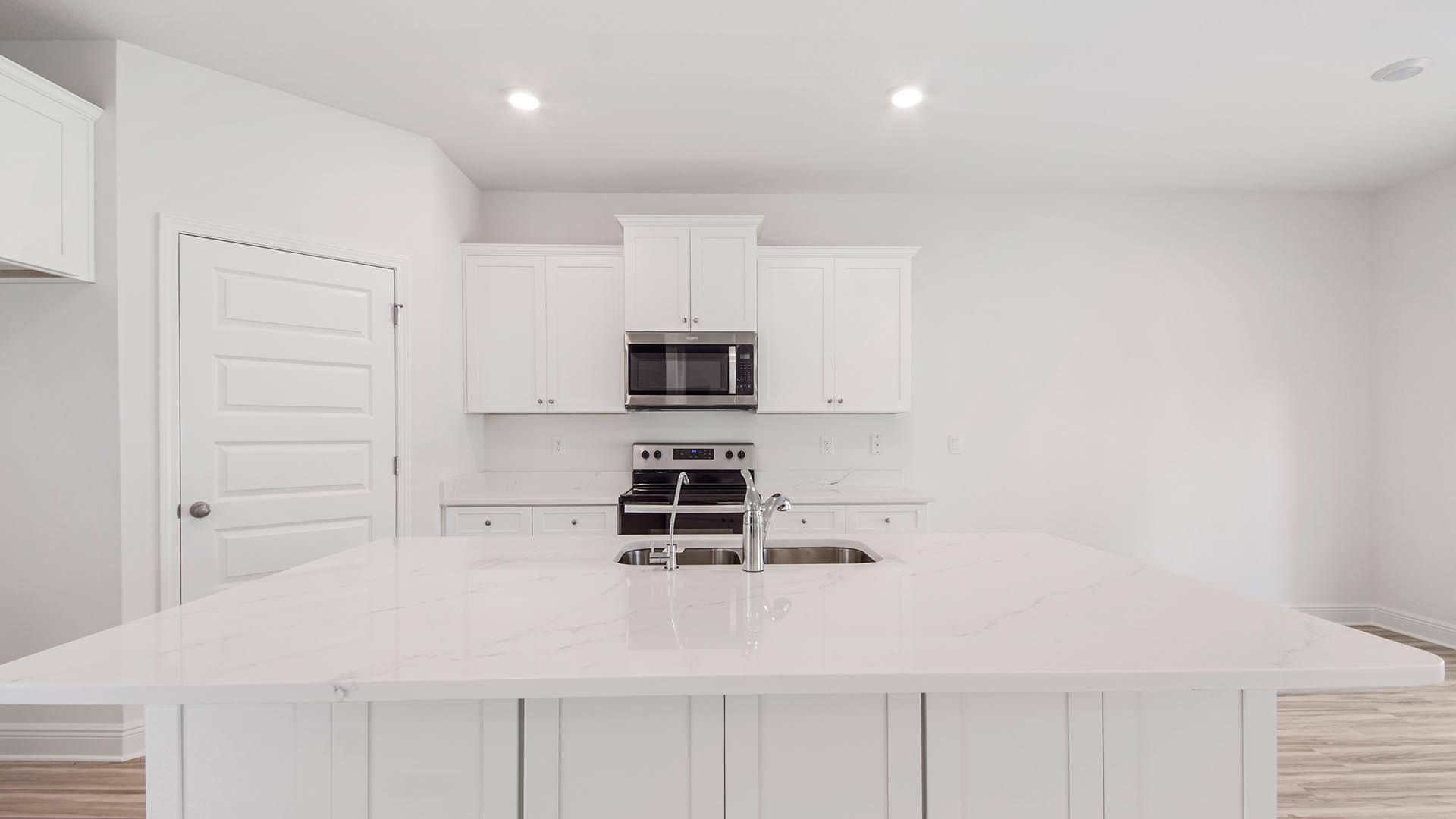 4620 Commander Road Crestview, FL 32539 - Photo 8 of 38 The Carol Interior 10