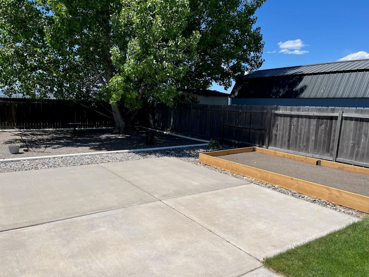 92 South T Street Lakeview, OR 97630 - Photo 26 of 33 Concrete patio