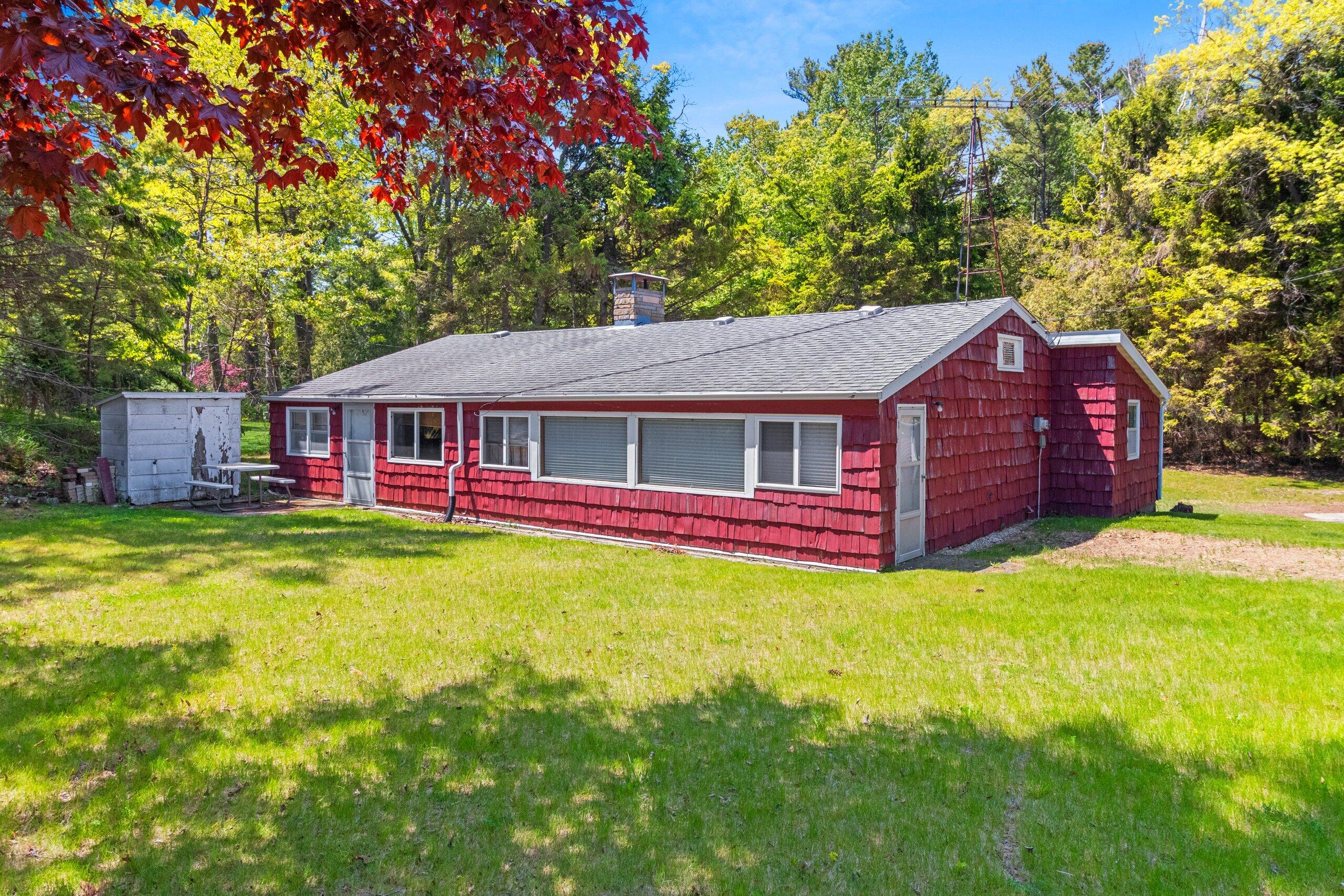 11009 Lake Drive Two Rivers, WI 54241 - Photo 21 of 55 009-11009LakeDrive-TwoRivers-WI-54241-SM