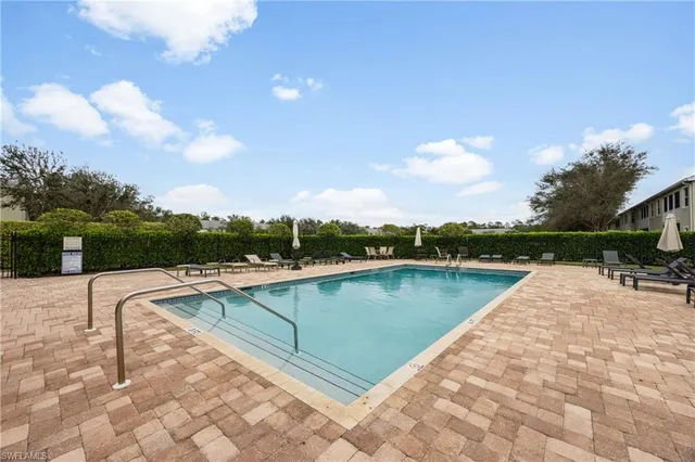$500,000 | 1320 Mariposa Circle, Unit 104, Naples, FL 34105