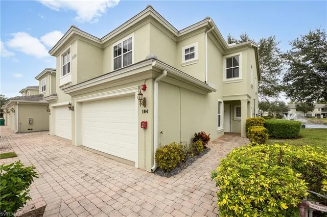 $500,000 | 1320 Mariposa Circle, Unit 104, Naples, FL 34105