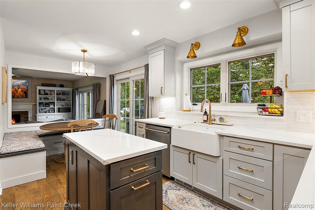 1568 Grandview Drive Rochester, MI 48306 - Photo 15 of 58