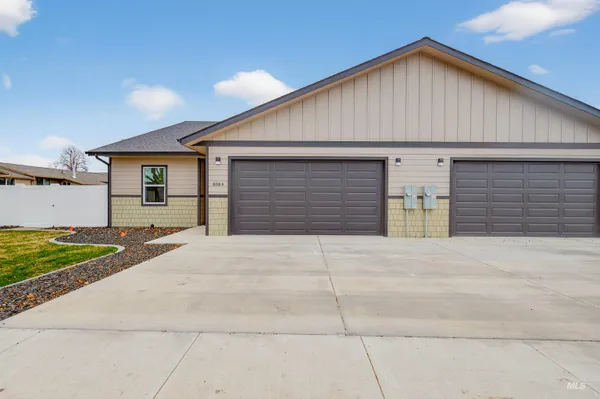 $450,000 | 606 Warner Avenue, Unit B, Lewiston, ID 83501