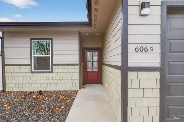 $450,000 | 606 Warner Avenue, Unit B, Lewiston, ID 83501