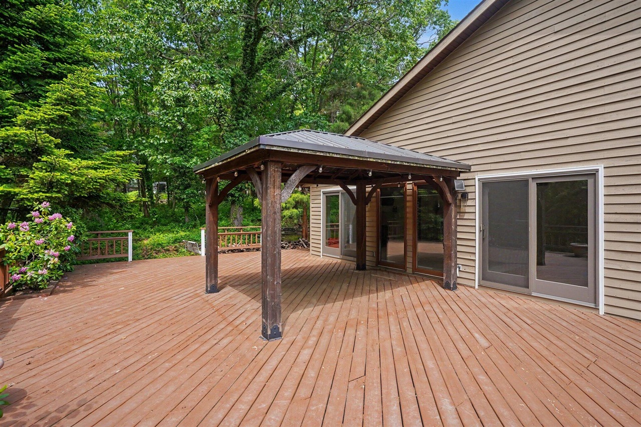 17871 North Fruitport Road Spring Lake, MI 49456 - Photo 26 of 31