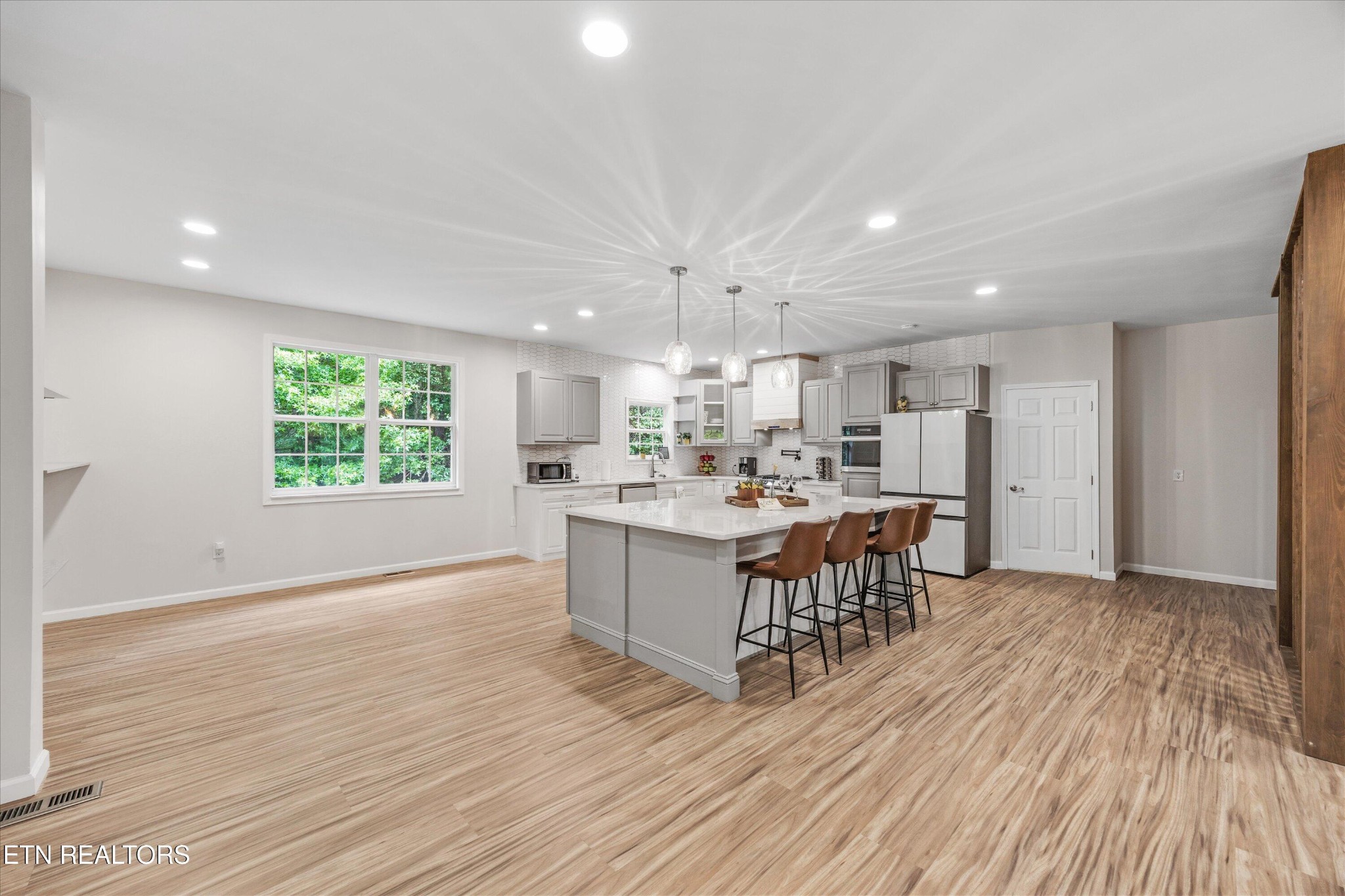 118 Jones Road Harriman, TN 37748 - Photo 15 of 53