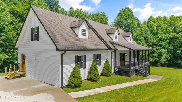 $799,000 | 118 Jones Road, Harriman, TN 37748