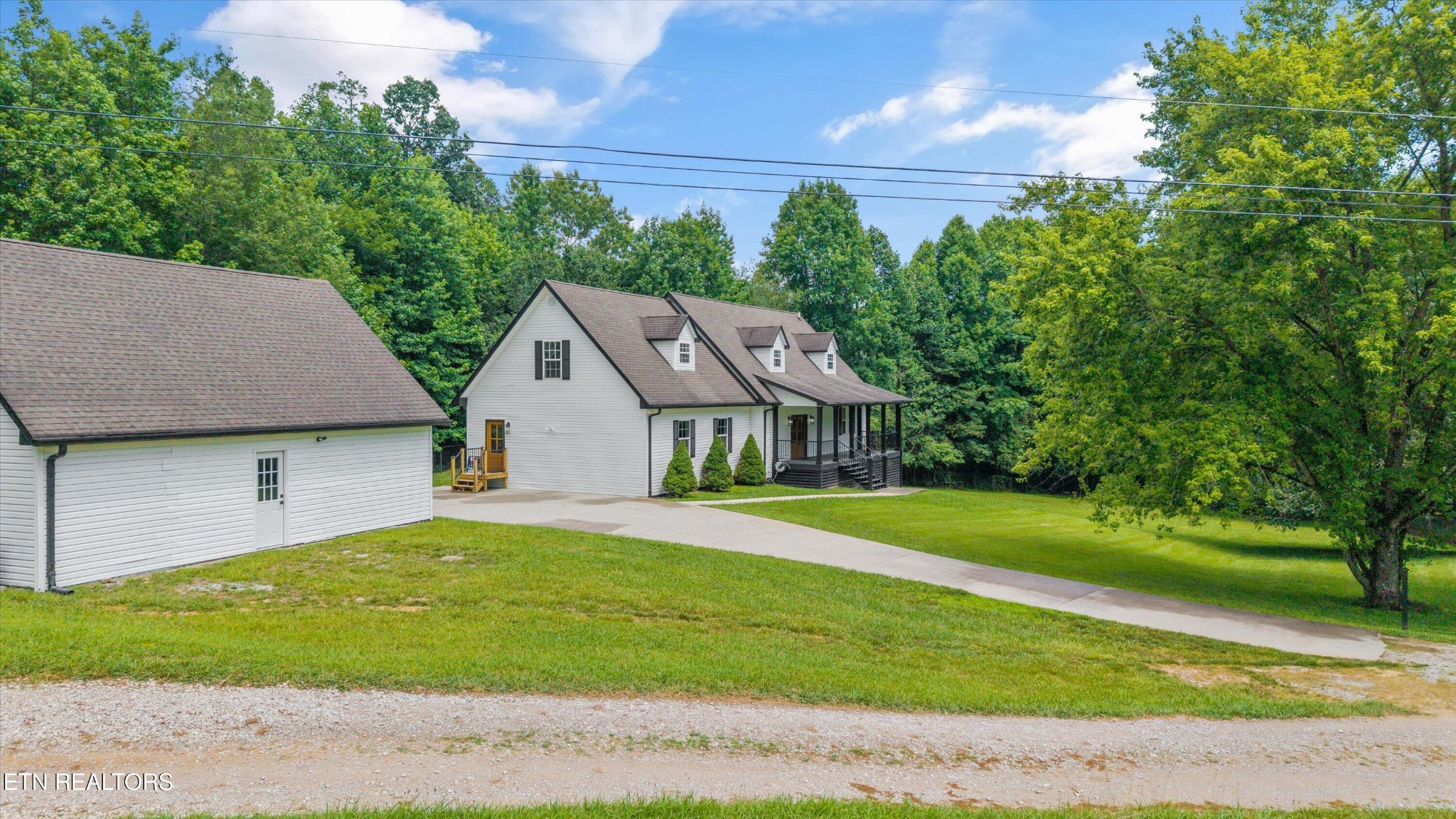 118 Jones Road Harriman, TN 37748 - Photo 3 of 53