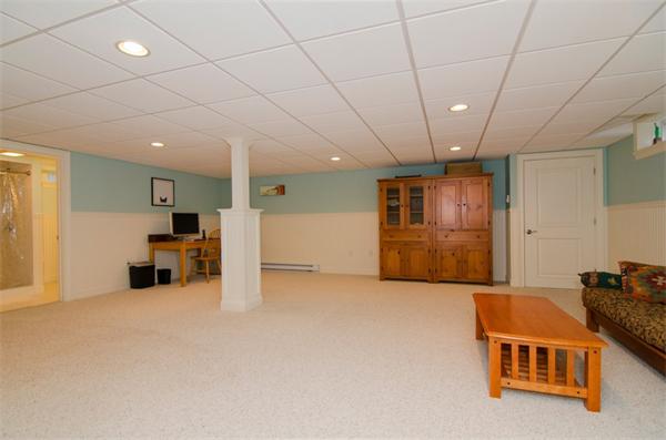 39 Earl Street Lexington, MA 02421 - Photo 16 of 17 Gallery Image 16