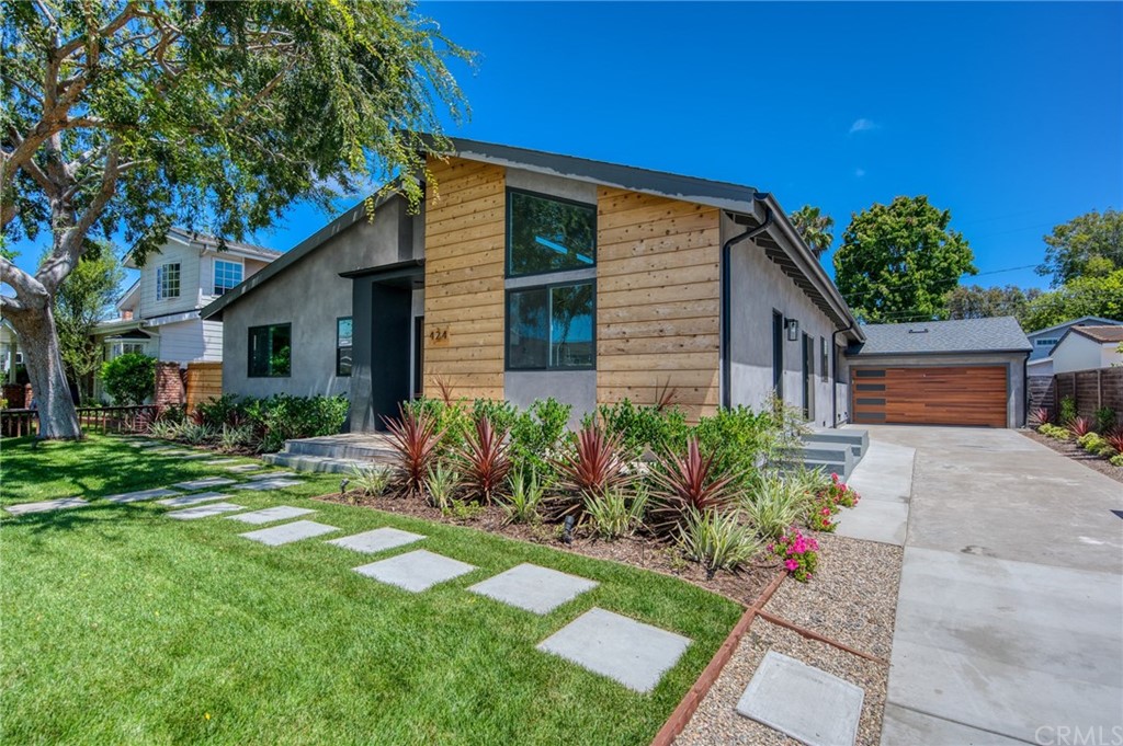 424 Esther Street Costa Mesa, CA 92627 - Photo 2 of 28