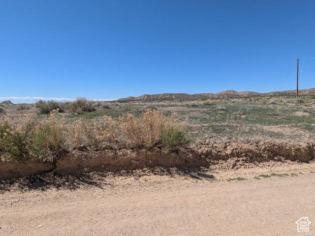 1804 Goose Ranch Road Vernal, UT 84078 - Photo 4 of 5 Property view of mountains