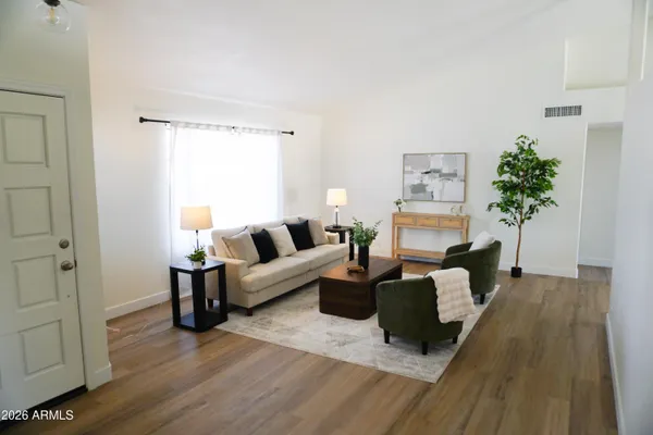 $438,900 | 8933 West Peck Drive, Glendale, AZ 85305