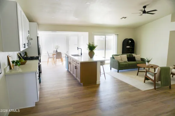 $438,900 | 8933 West Peck Drive, Glendale, AZ 85305