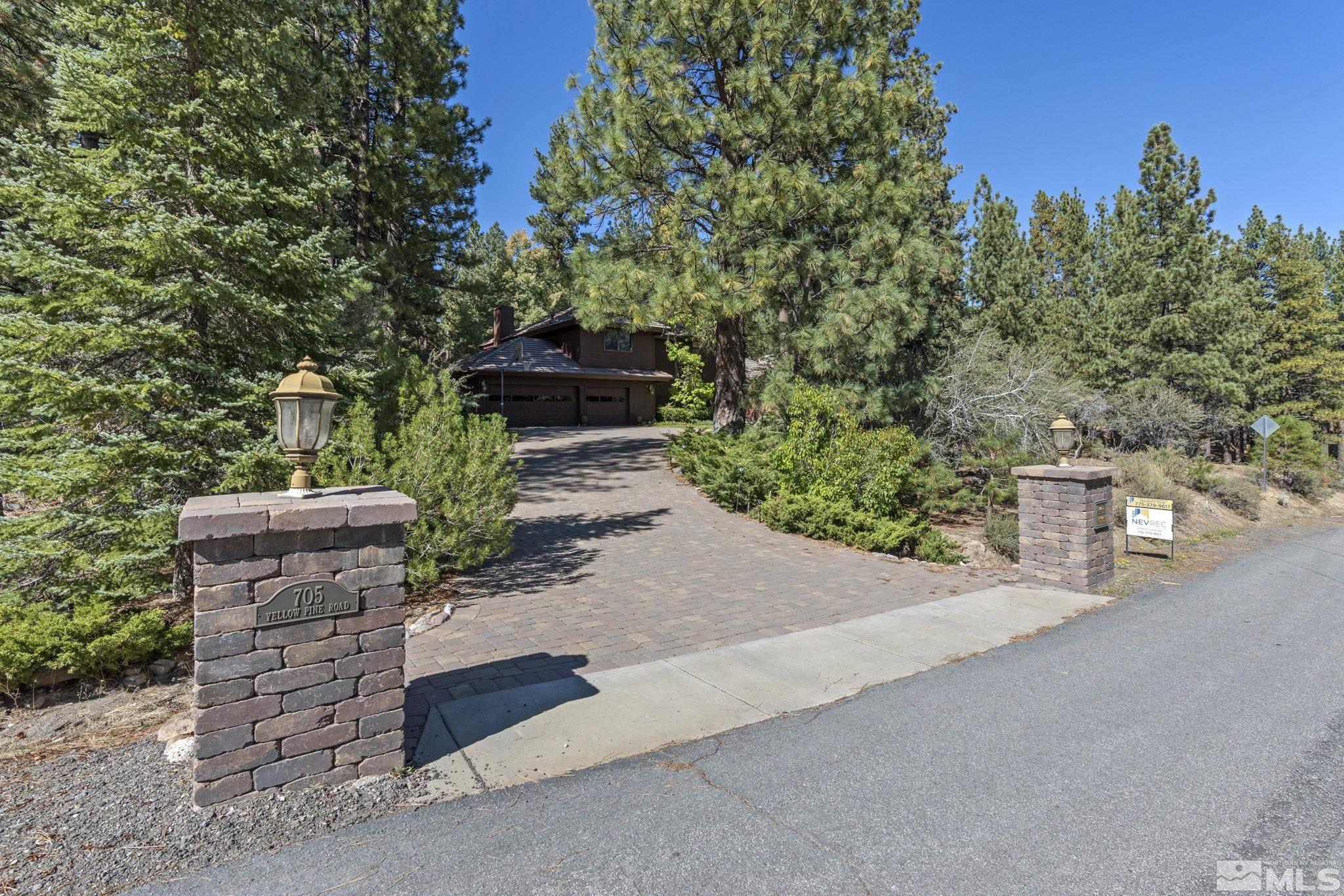 705 Yellow Pine Road Reno, NV 89511 - Photo 2 of 40 Photo 2