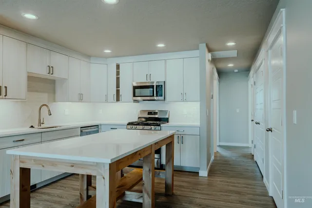 $230,000 | 1212 Phillips Circle, Ontario, OR 97914