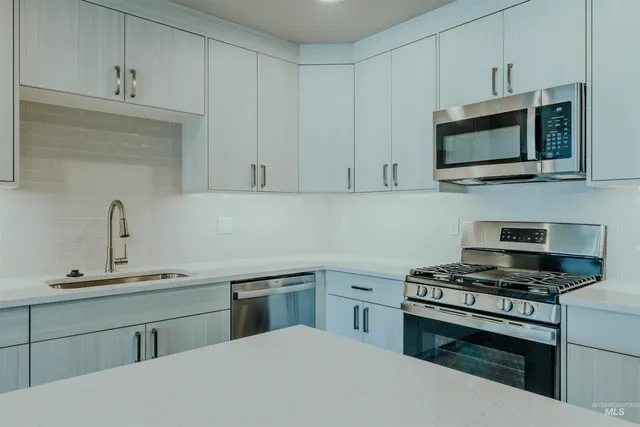 $230,000 | 1212 Phillips Circle, Ontario, OR 97914