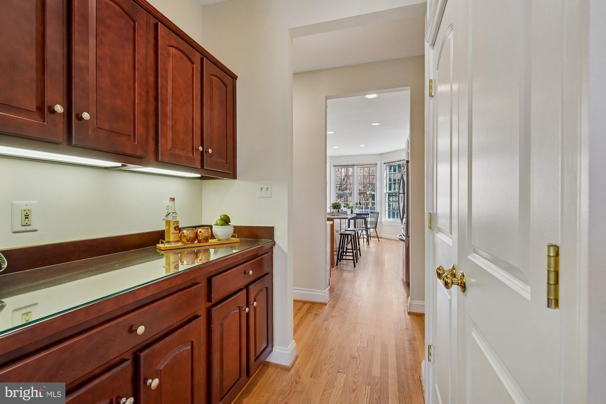 7917 Springer Road Bethesda, MD 20817 - Photo 12 of 70 Butler's Pantry