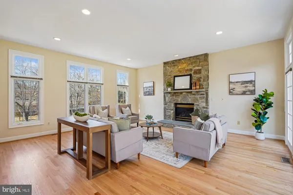 $1,975,000 | 7917 Springer Road, Bethesda, MD 20817
