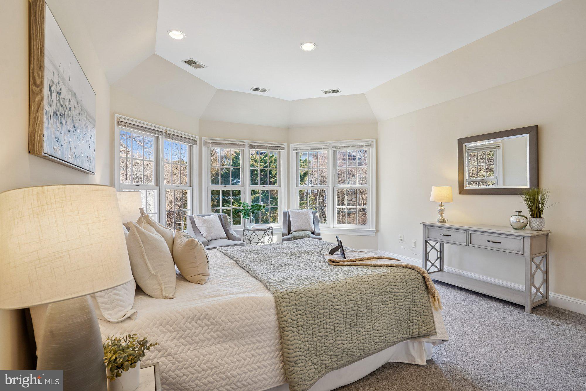 7917 Springer Road Bethesda, MD 20817 - Photo 30 of 70 Primary Bedroom