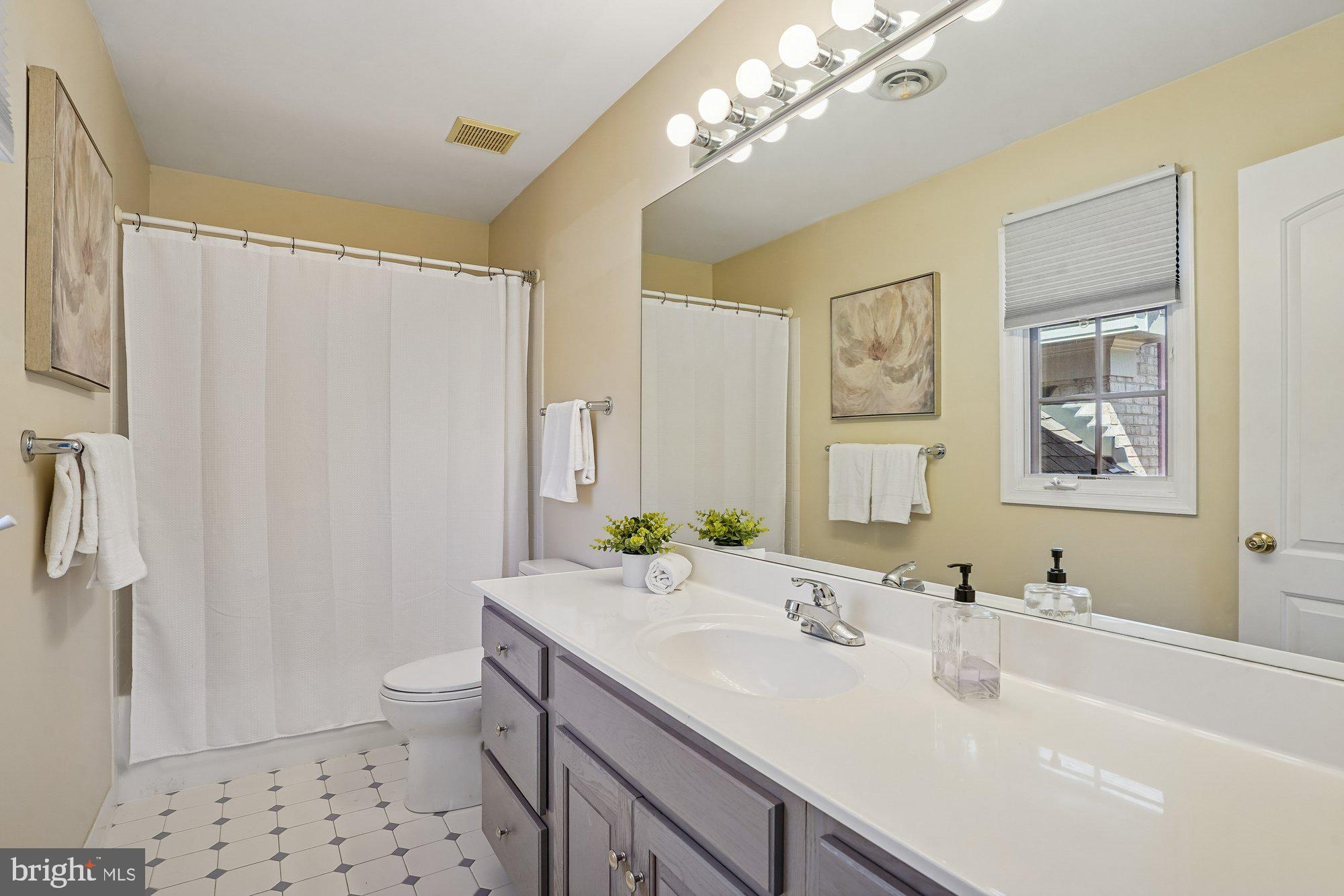 7917 Springer Road Bethesda, MD 20817 - Photo 50 of 70 5th Bedroom