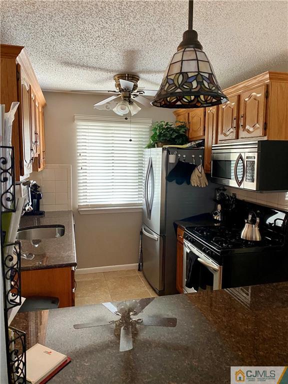 1 Carriage Place Edison, NJ 08820 - Photo 9 of 29