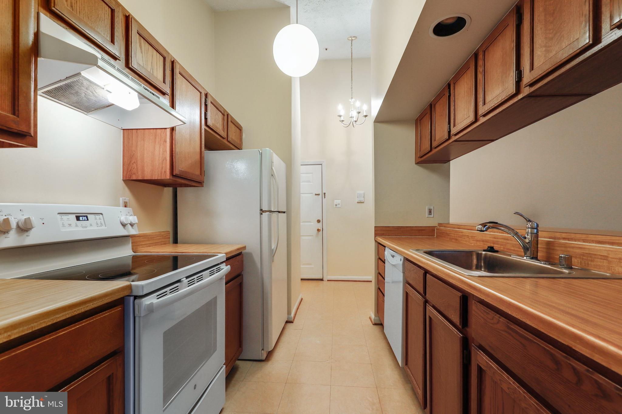 739 Deering Road, Unit 6K Pasadena, MD 21122 - Photo 12 of 29 Gallery Image 12